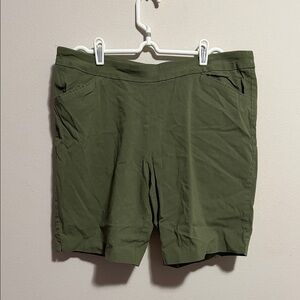 Women’s army green Time and Tru slip on shorts